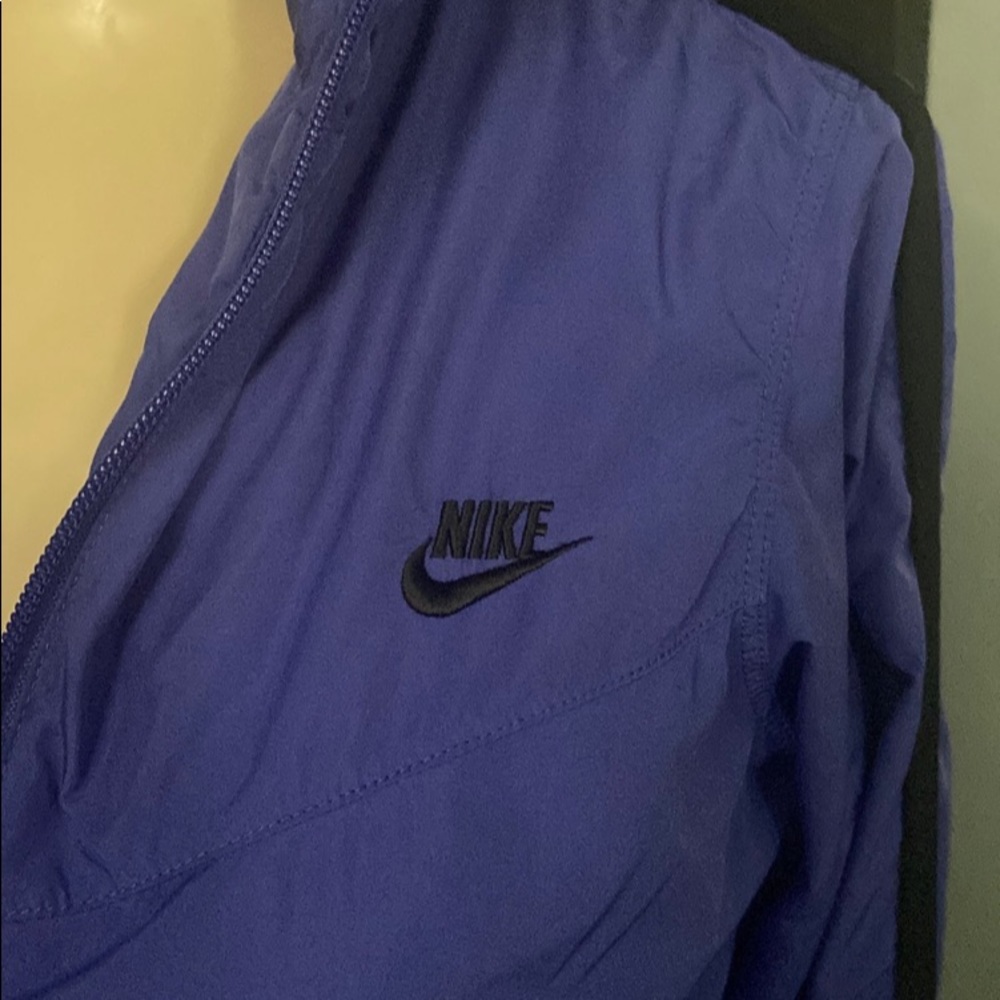 Womens Nike Windbreaker (S)